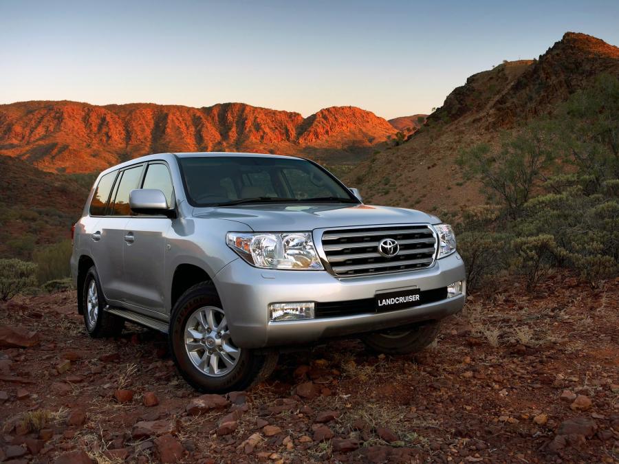  Toyota Land Cruiser 200 Sahara 2007 года  (AU) (фото 12 из 20)